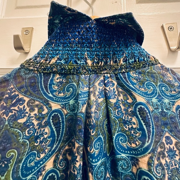Soft Smocked Paisley top in blues and green, Hope for Flowers byTracey Reese - Picture 7 of 12